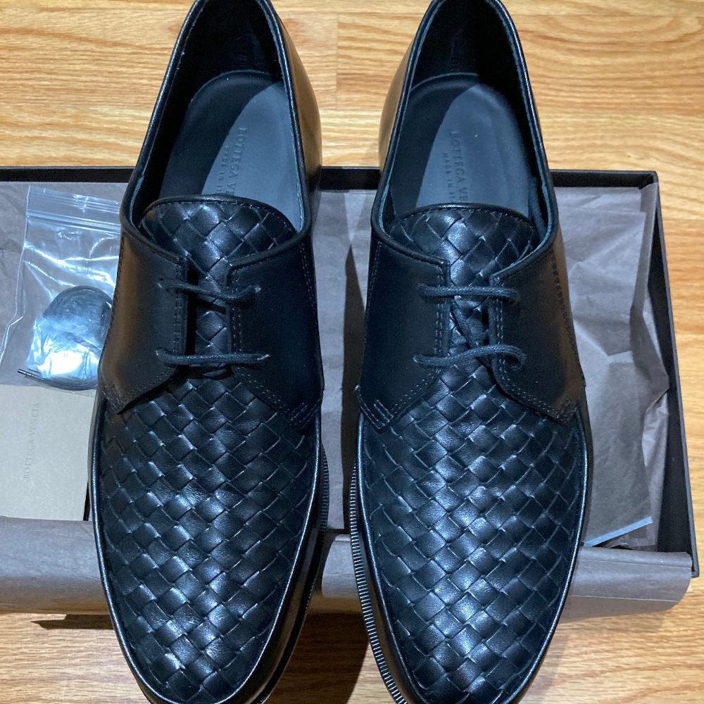 Bottega Veneta Black Leather Dress Shoes Size: 10(E) / 43